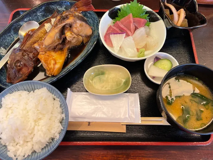 三崎「涌魚」ほうぼうの煮付け定食